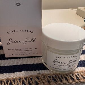 Earth Harbor Siren Silk Multi-Tasking Hydration Creme
